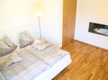 Galerie: Schlafzimmer im Appartement Wasserlilie – Seevilla Cattina – Appartements am Millstätter See in Kärnten