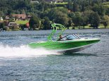 Motorboot fahren am Millstätter See beim Hotel ROYAL X – Seevilla Cattina – Urlaub im Appartement direkt am Millstätter See in Kärnten